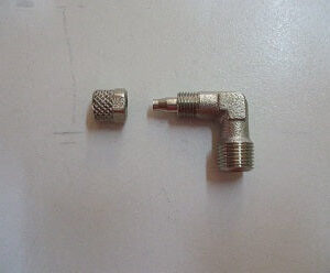 RACC.CALZ.GOMITO 1/8 E2305001W (OT04010RG8)